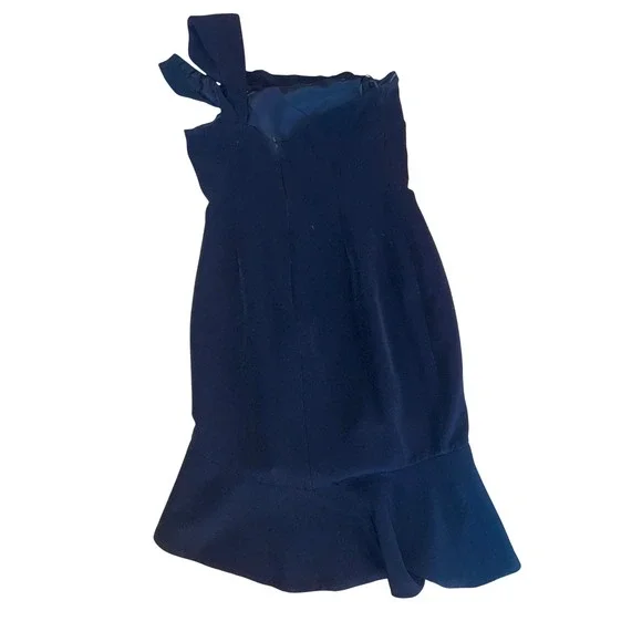 Keepsake modern black dress large one shoulder perfect wedding guest dress - Picture 3 of 5